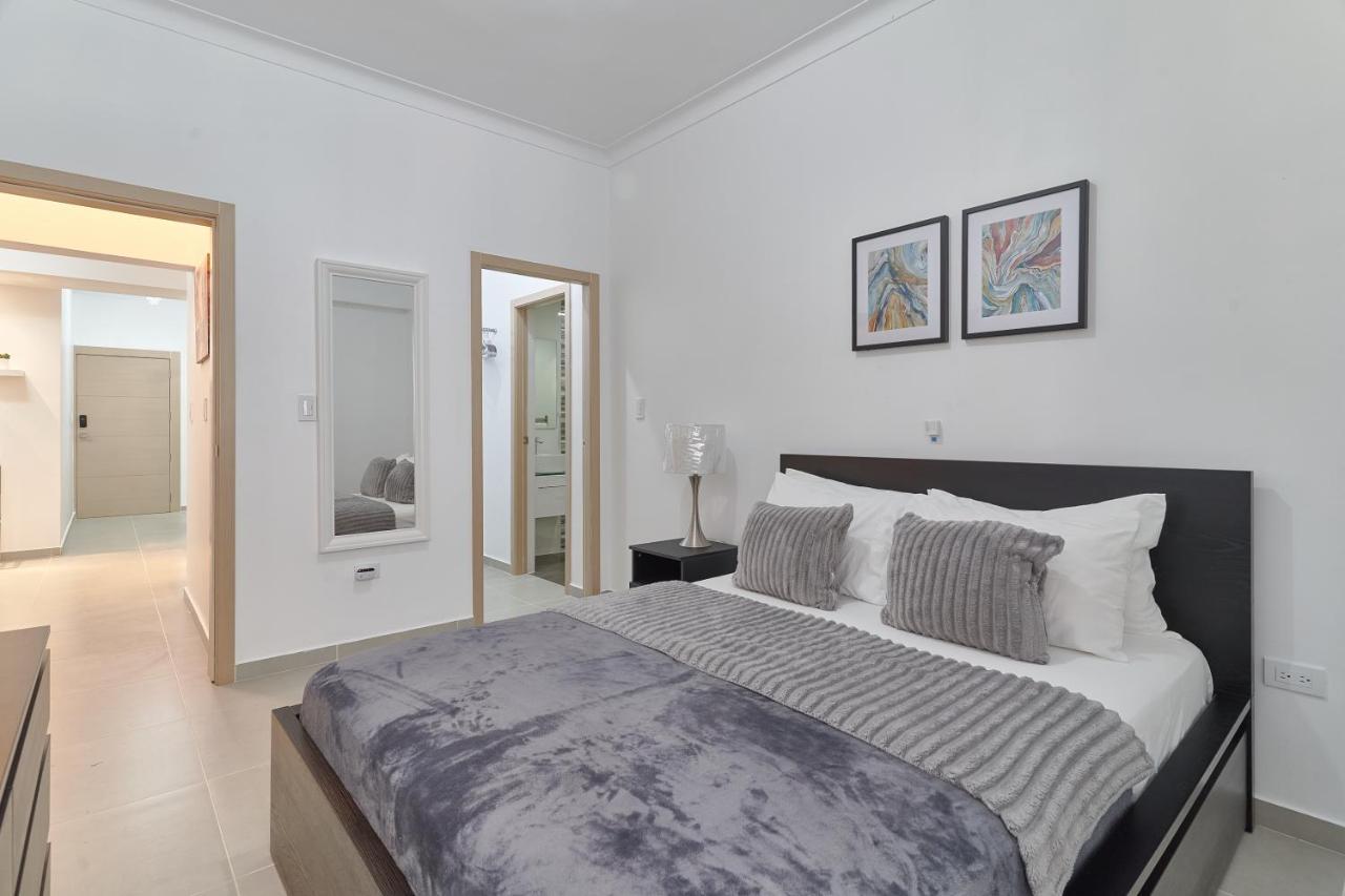 Dom. Rep. Exclusive 2 Bed Apt. Evaristo Morales Σάντο Ντομίγκο Εξωτερικό φωτογραφία